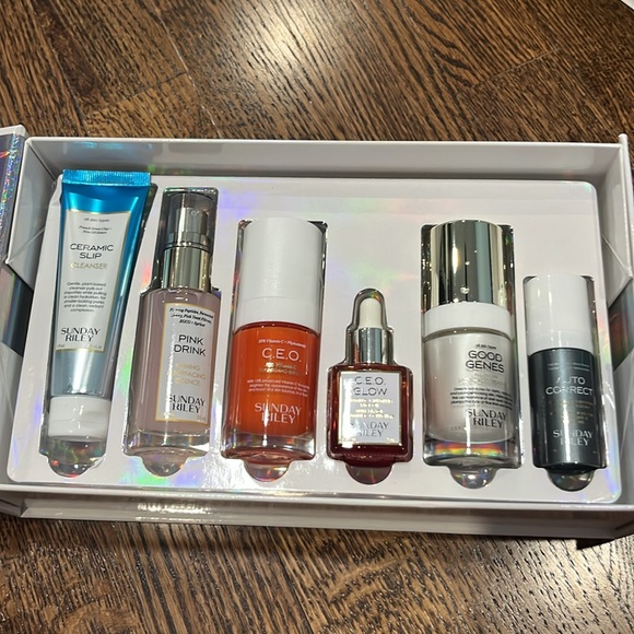 Sunday Riley Wake Up With Me Complete Morning Routine 6 Pc. Skincare Set. No CAG - Picture 2 of 4
